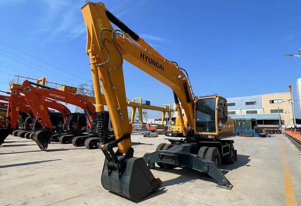 Hyundai 210W-9 - Hjulgraver: bilde 1 Hyundai 210W-9 - Hjulgraver: bilde 1