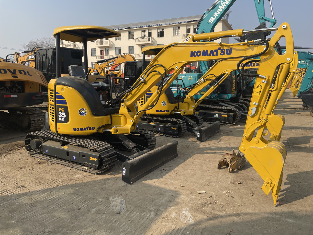 KOMATSU PC 35 MR-3 - Minigraver: bilde 1 KOMATSU PC 35 MR-3 - Minigraver: bilde 1