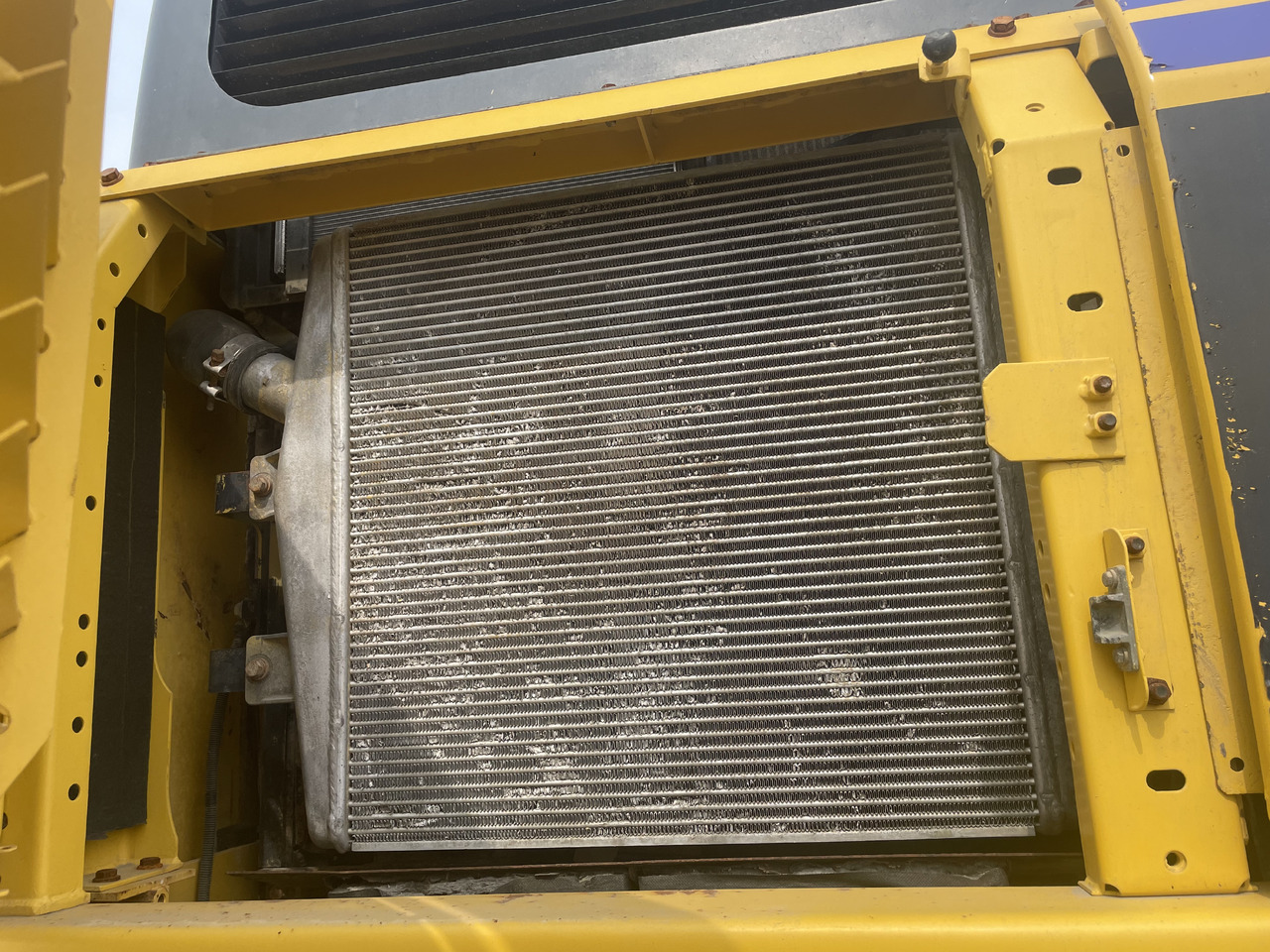 KOMATSU PC400-8R - Beltegraver: bilde 3 KOMATSU PC400-8R - Beltegraver: bilde 3