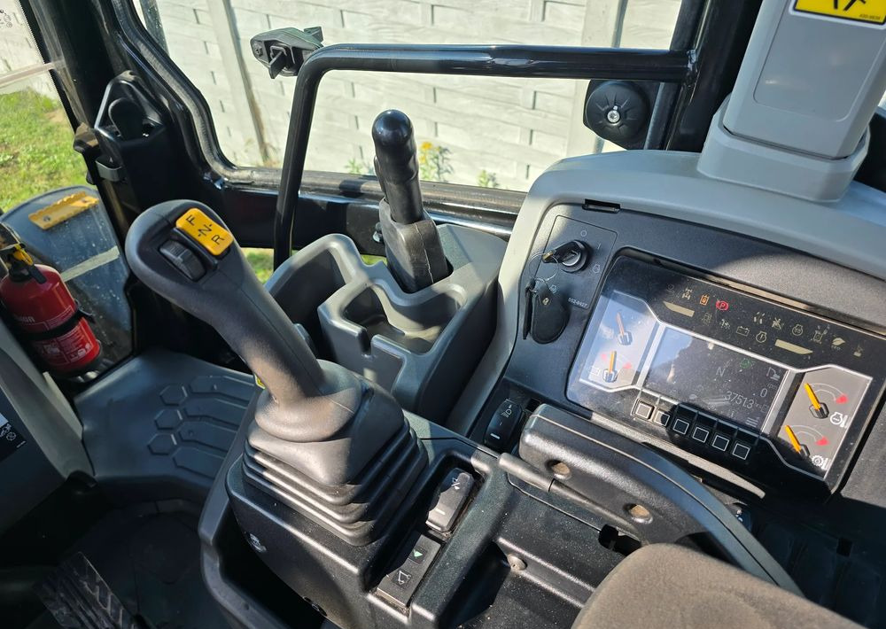 Caterpillar - Traktorgraver: bilde 5 Caterpillar - Traktorgraver: bilde 5