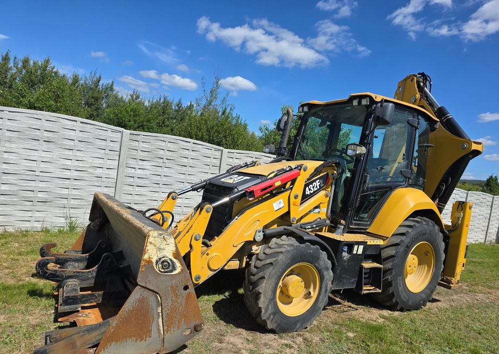 Caterpillar - Traktorgraver: bilde 1 Caterpillar - Traktorgraver: bilde 1