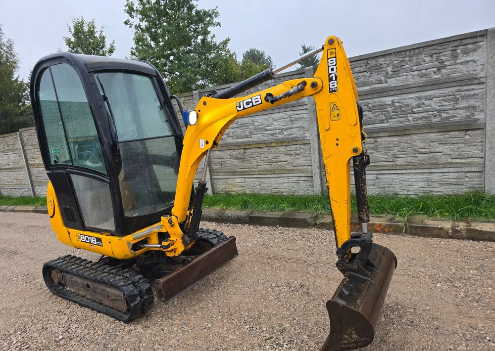 JCB - Minigraver: bilde 1 JCB - Minigraver: bilde 1