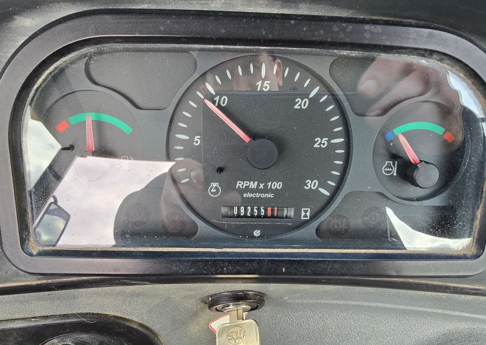 New Holland - Traktorgraver: bilde 4 New Holland - Traktorgraver: bilde 4