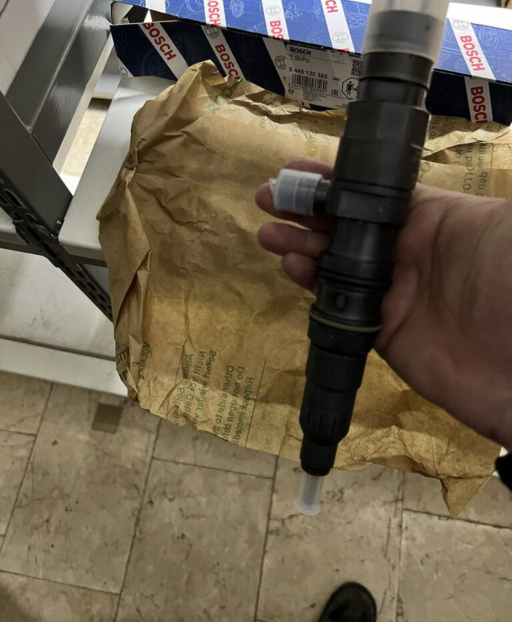 Bosch Euro 6 0445120385 Bosch Mercedes Euro 6 - Injector for Lastebil: bilde 2 Bosch Euro 6 0445120385 Bosch Mercedes Euro 6 - Injector for Lastebil: bilde 2