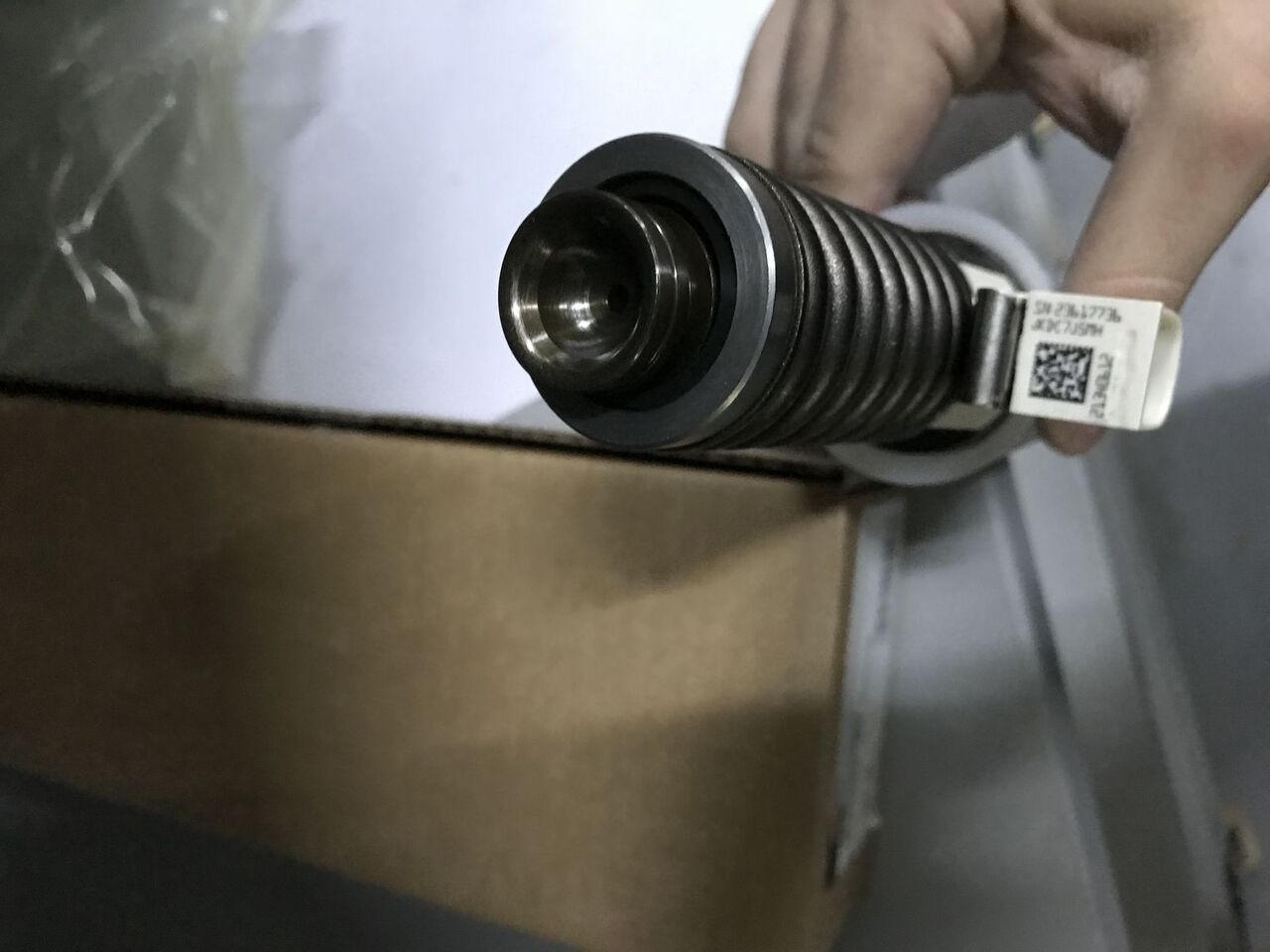 Delphi 2018 BEBE4D24002 Volvo RENAULT-VOLVO truck - Injector for Lastebil: bilde 4 Delphi 2018 BEBE4D24002 Volvo RENAULT-VOLVO truck - Injector for Lastebil: bilde 4