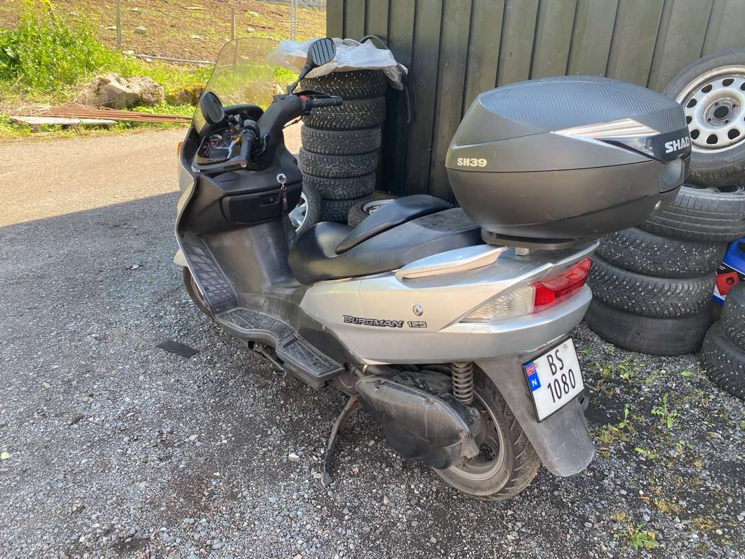 Suzuki Burgman UH 125//Lett MC - MC-henger: bilde 4 Suzuki Burgman UH 125//Lett MC - MC-henger: bilde 4