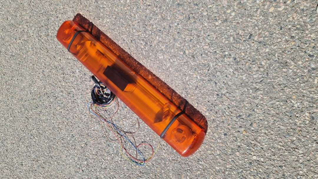 Varsellysbjelke – Puente Serie 3000 (12V / 24V - MC-henger: bilde 1 Varsellysbjelke – Puente Serie 3000 (12V / 24V - MC-henger: bilde 1