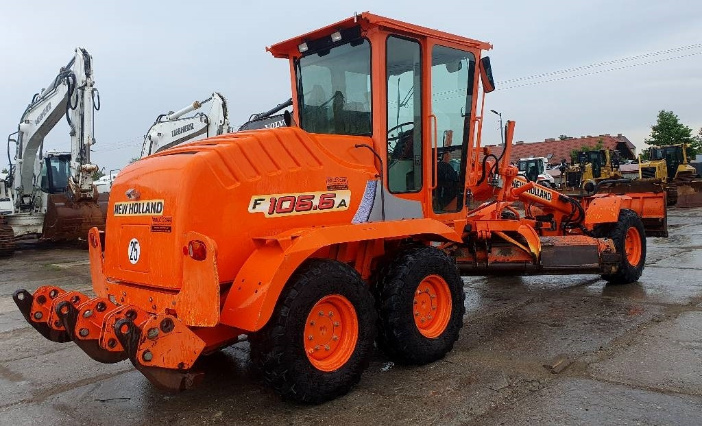 New Holland F 106.6 A - Grader: bilde 4 New Holland F 106.6 A - Grader: bilde 4