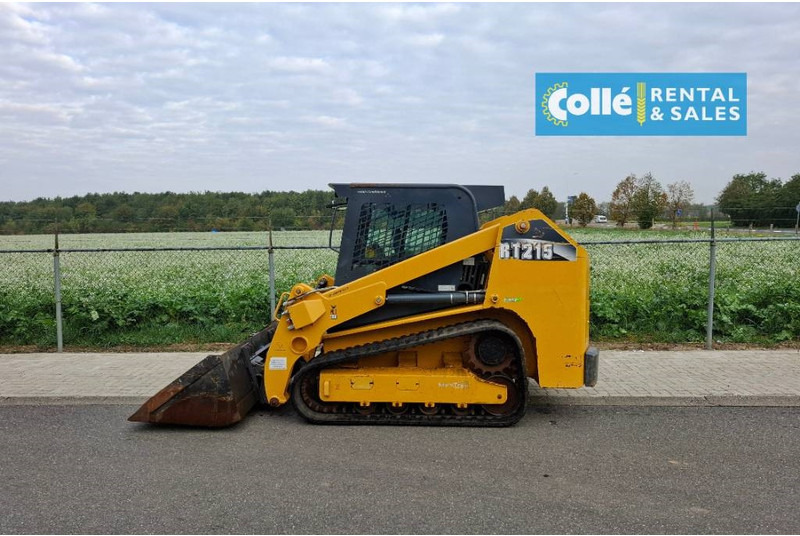 Gehl RT215 | 2018 - Beltelaster: bilde 4 Gehl RT215 | 2018 - Beltelaster: bilde 4