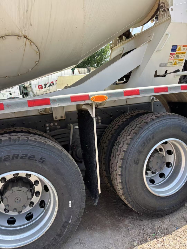 HOWO  - Betongbil: bilde 2 HOWO  - Betongbil: bilde 2