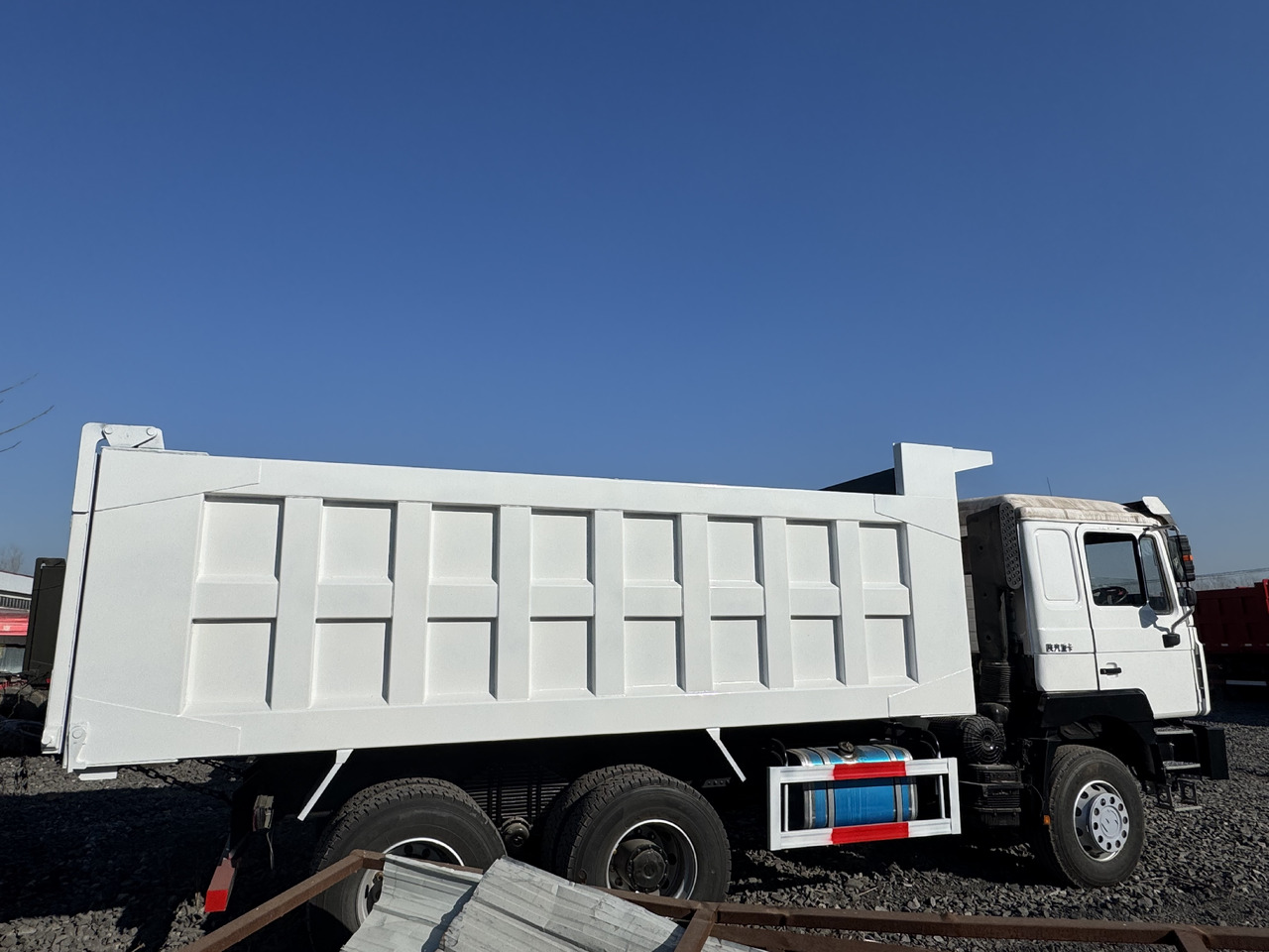 SHACMAN F3000 - Tippbil: bilde 4 SHACMAN F3000 - Tippbil: bilde 4