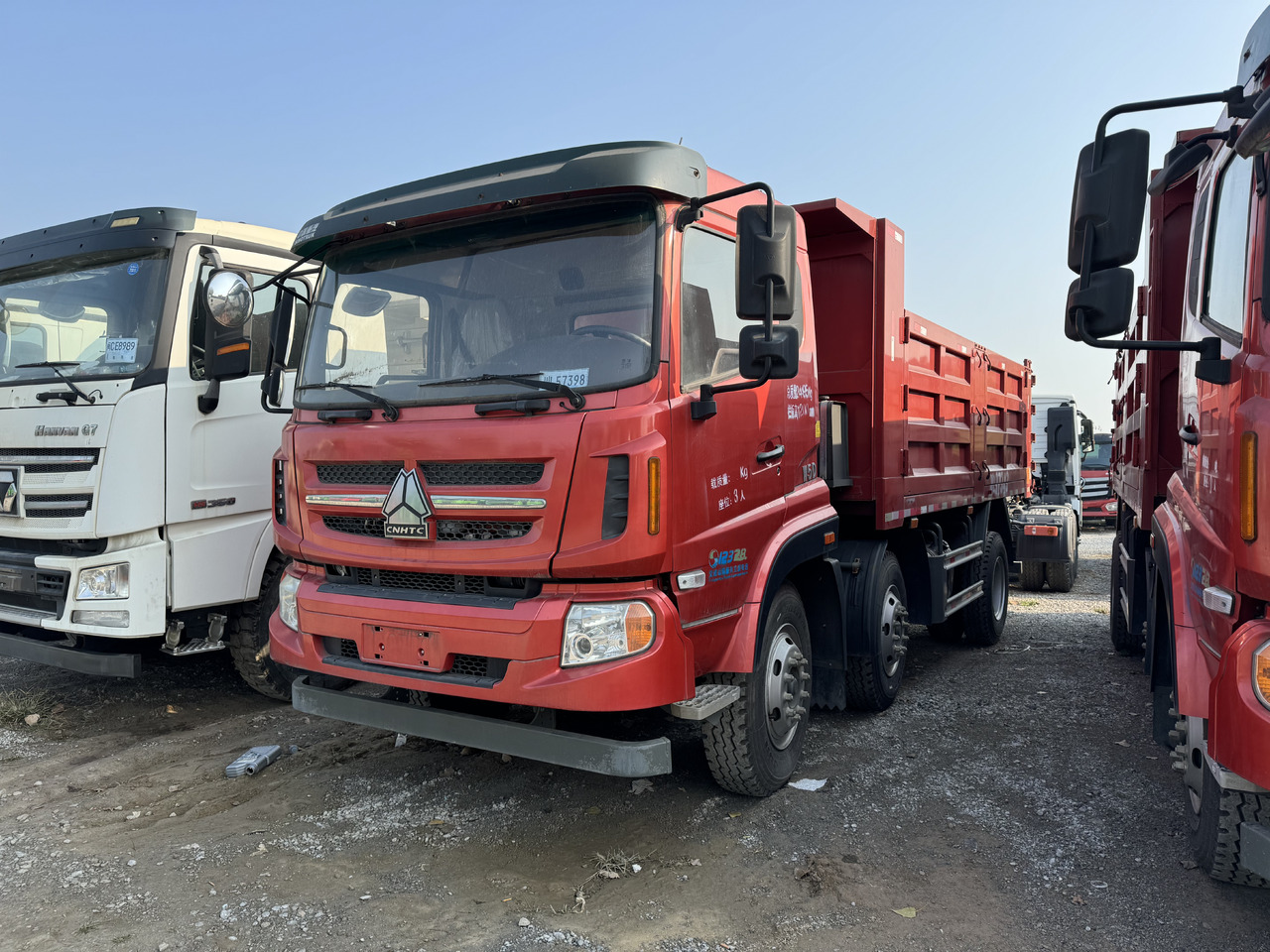 SINOTRUCK HOWO - Tippbil: bilde 1 SINOTRUCK HOWO - Tippbil: bilde 1