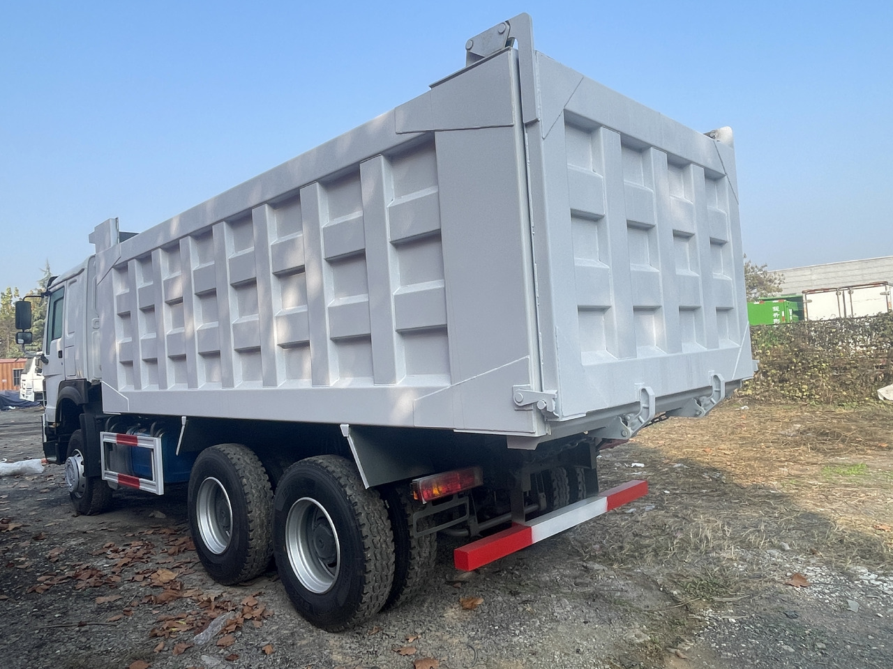 SINOTRUCK HOWO - Tippbil: bilde 5 SINOTRUCK HOWO - Tippbil: bilde 5