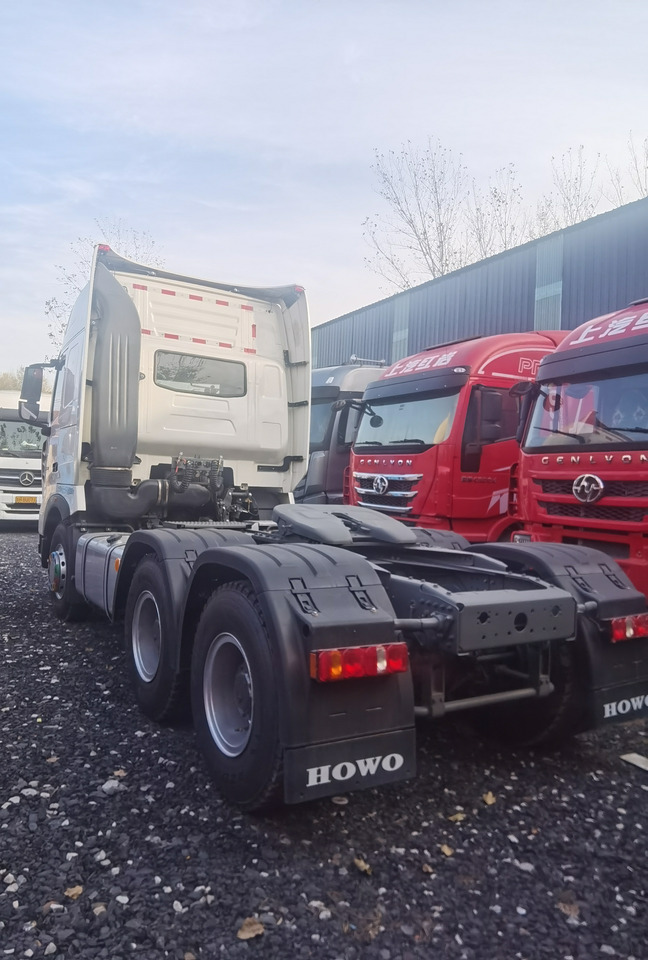 SINOTRUCK HOWO - Trekkvogn: bilde 4 SINOTRUCK HOWO - Trekkvogn: bilde 4