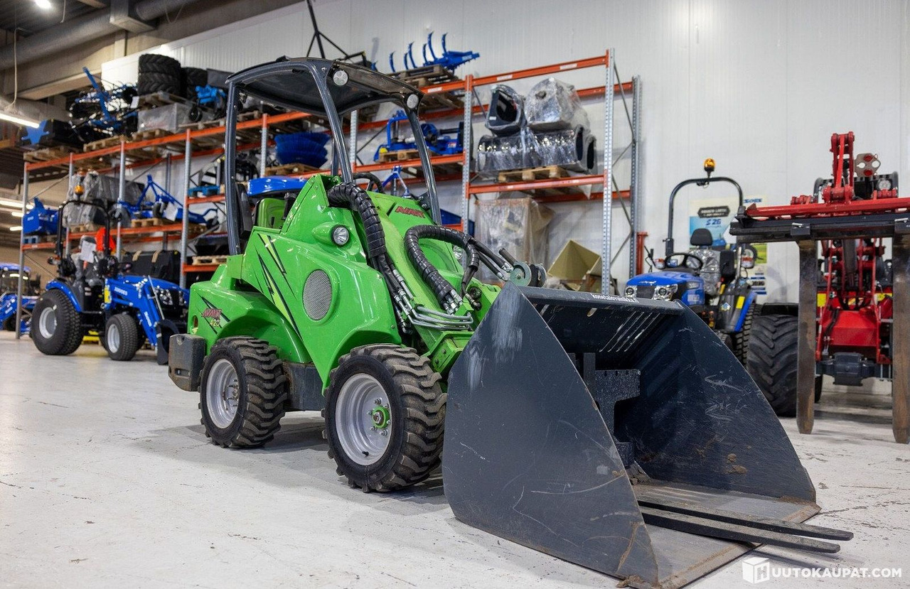 Avant 420 with comprehensive equipment, telescopic boom etc, 2015, Helsinki - Teleskophjullaster: bilde 2 Avant 420 with comprehensive equipment, telescopic boom etc, 2015, Helsinki - Teleskophjullaster: bilde 2