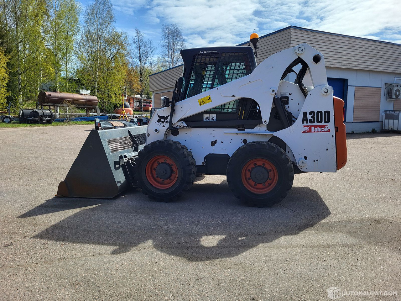 Bobcat A300, liukuohjattava kuormaaja, nelipyöräohjaus,, Kouvola - Kompaktlaster: bilde 2 Bobcat A300, liukuohjattava kuormaaja, nelipyöräohjaus,, Kouvola - Kompaktlaster: bilde 2