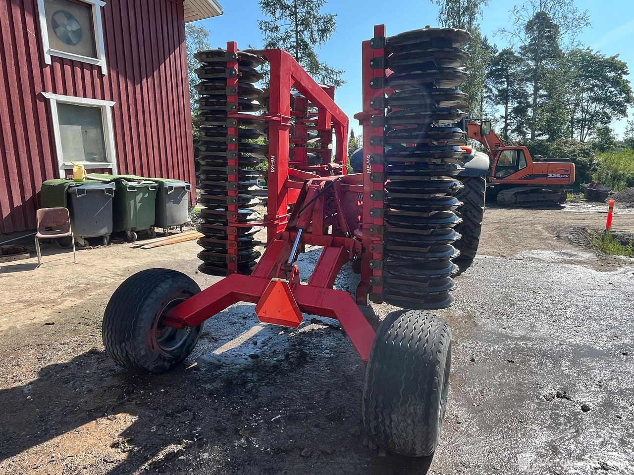 He-Va hydraulisesti nouseva lautasmuokkain, 2005, Sipoo - Skålharv: bilde 4 He-Va hydraulisesti nouseva lautasmuokkain, 2005, Sipoo - Skålharv: bilde 4