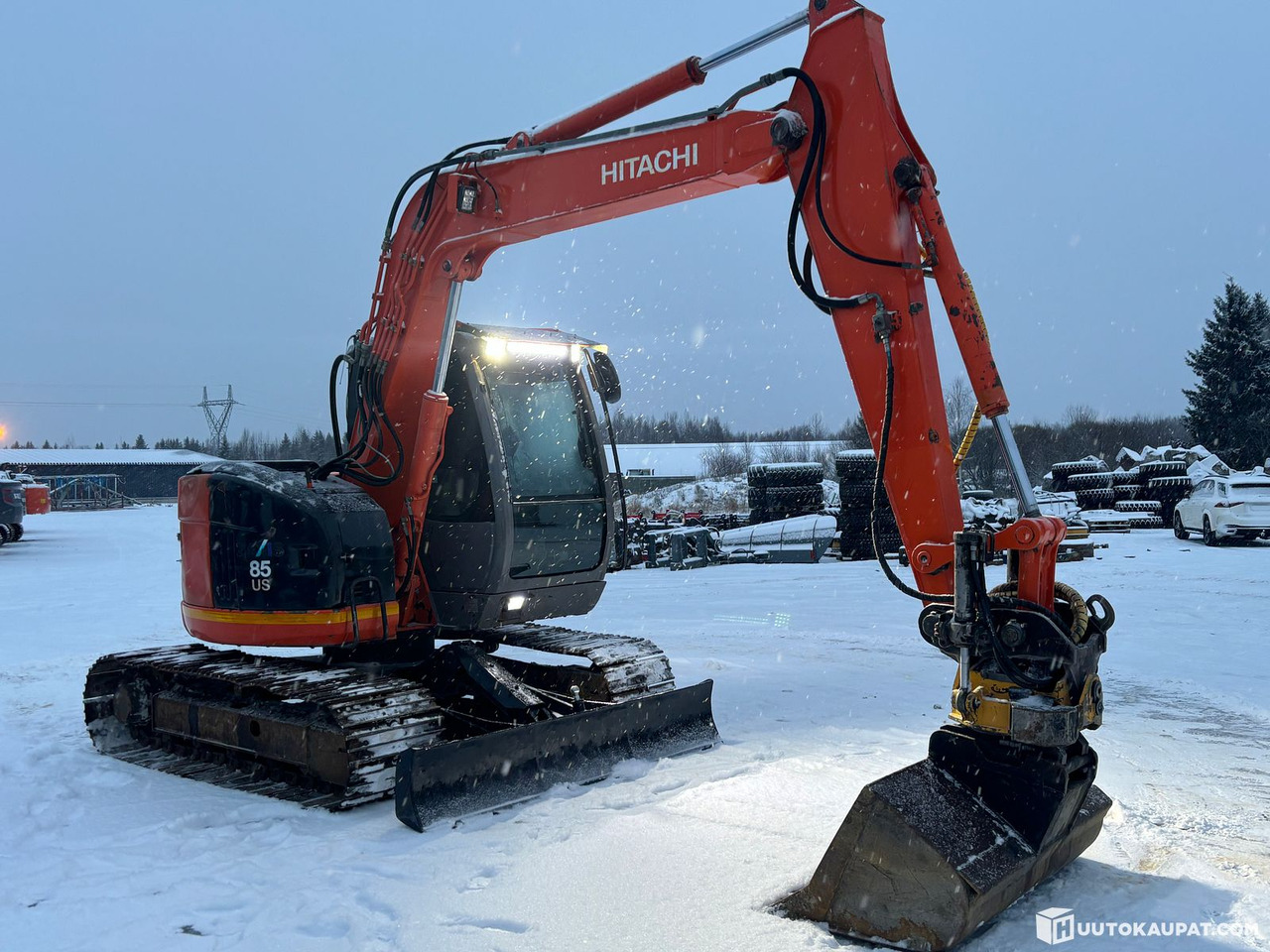 Hitachi Zaxis ZX85 with mono boom + Engcon. 2004. Tracked excavator, Tornio - Beltegraver: bilde 2 Hitachi Zaxis ZX85 with mono boom + Engcon. 2004. Tracked excavator, Tornio - Beltegraver: bilde 2