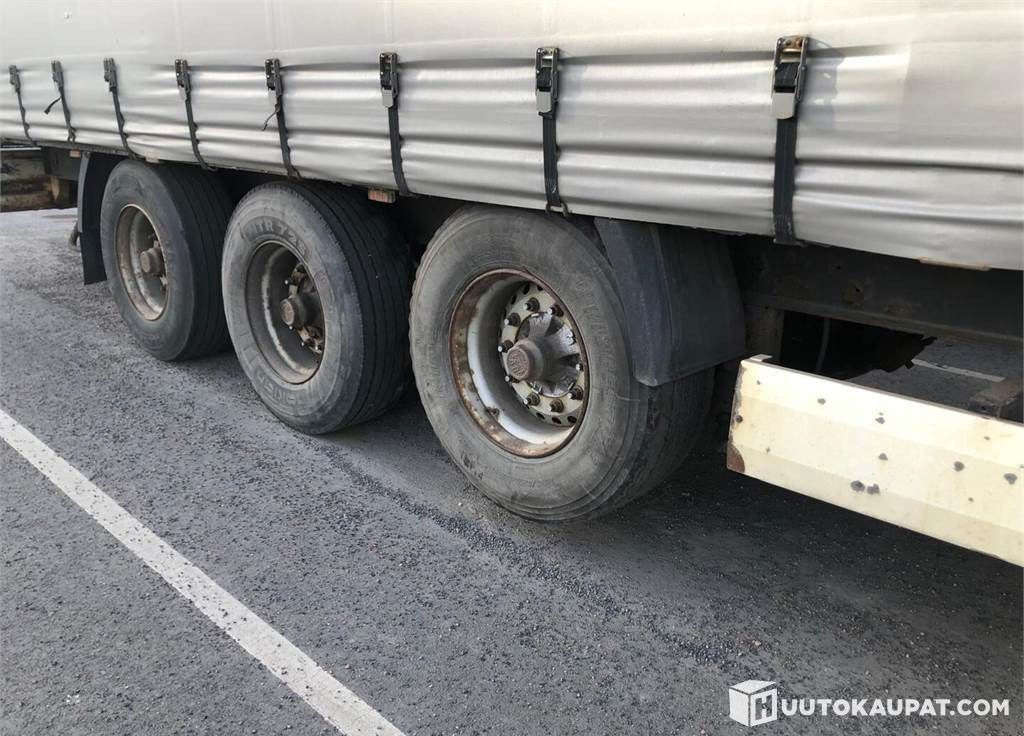 Krone SDP 27 baler semi-trailer, 2007, Vantaa - Gardintrailer: bilde 4 Krone SDP 27 baler semi-trailer, 2007, Vantaa - Gardintrailer: bilde 4