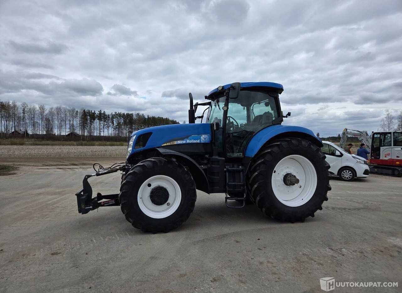 New Holland T7030 PC, 2007, 6.8 l, Diesel, 10 350 h Traktori, Honkajoki - Landbruksteknikk: bilde 2 New Holland T7030 PC, 2007, 6.8 l, Diesel, 10 350 h Traktori, Honkajoki - Landbruksteknikk: bilde 2