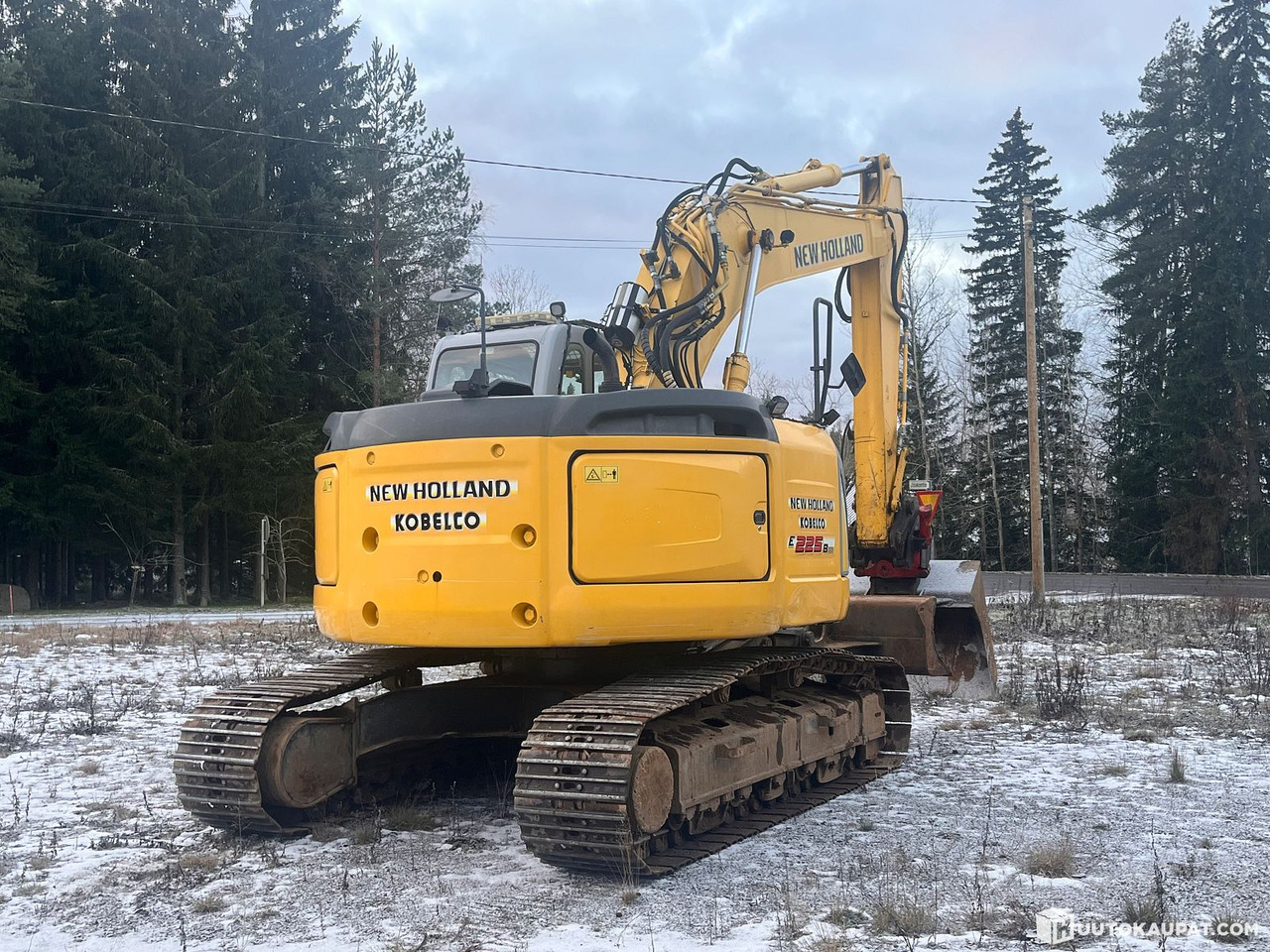 New Holland E225 BSR, kaivinkone pyörittäjällä, todella siistikuntoinen, 2009, Paimio - Beltegraver: bilde 4 New Holland E225 BSR, kaivinkone pyörittäjällä, todella siistikuntoinen, 2009, Paimio - Beltegraver: bilde 4
