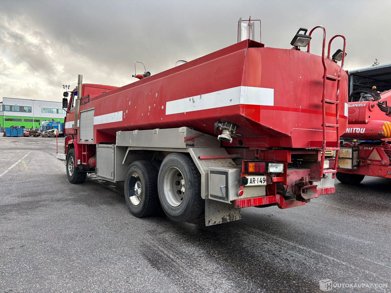 Sisu säiliöauto, 1983, Vantaa - Tankbil: bilde 3 Sisu säiliöauto, 1983, Vantaa - Tankbil: bilde 3