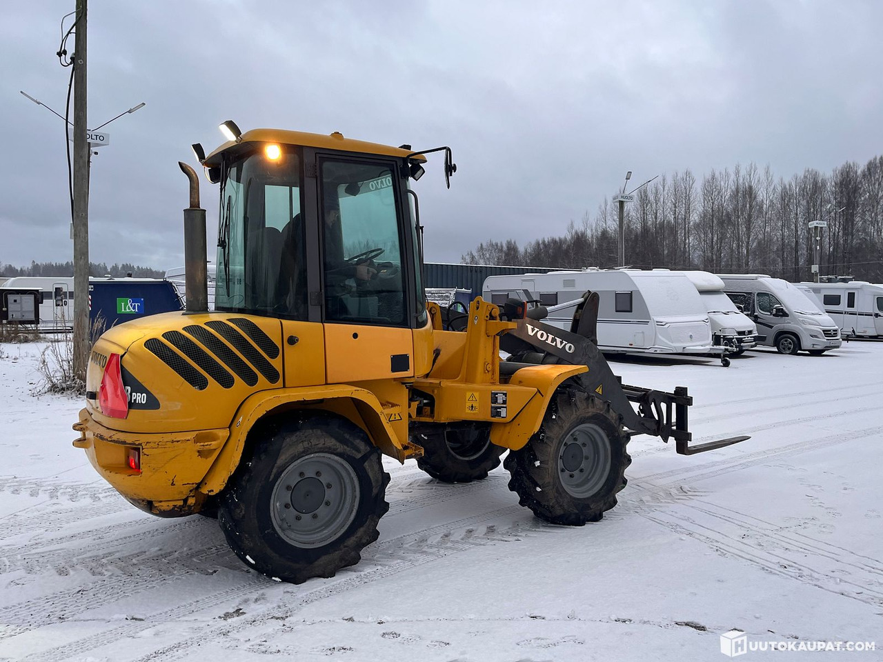Volvo L35B Pro, pyöräkuormaaja avattavalla kauhalla ja piikeillä, 2005, Vihti - Hjullaster: bilde 5 Volvo L35B Pro, pyöräkuormaaja avattavalla kauhalla ja piikeillä, 2005, Vihti - Hjullaster: bilde 5