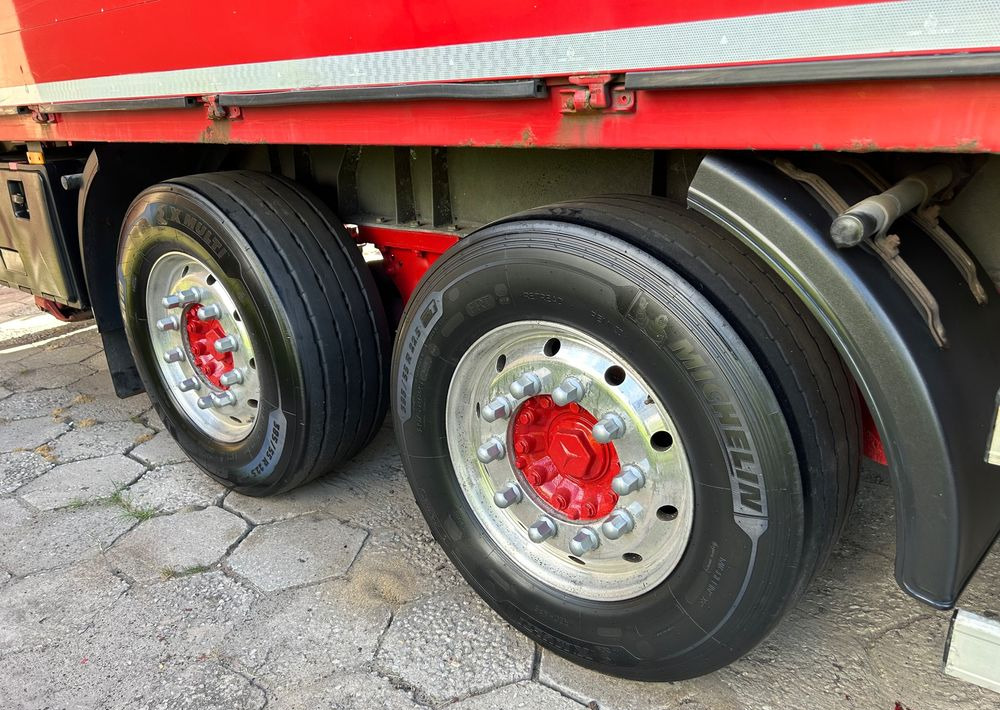 Schmitz Cargobull 7.7m OCYNK OSIE MERCEDES ALUFELGI KONTENER TANDEM NAPOJÓWKA OTWIERANY BOK DO NAPOJÓW STAN BDB - Distribusjon av drikkevarer semitrailer: bilde 3 Schmitz Cargobull 7.7m OCYNK OSIE MERCEDES ALUFELGI KONTENER TANDEM NAPOJÓWKA OTWIERANY BOK DO NAPOJÓW STAN BDB - Distribusjon av drikkevarer semitrailer: bilde 3