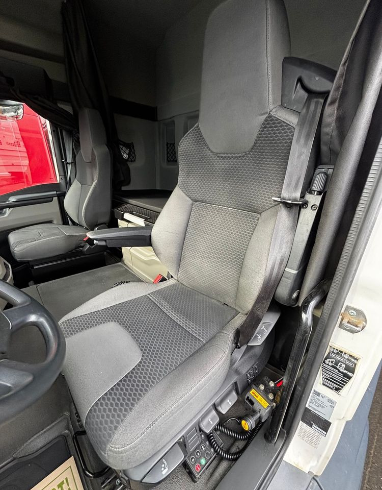 MAN TGS 18.470 NAUKA JAZDY STANDARD 4x2 / TGX 18.360 400 510 460 500 TOP STAN / ŚWIEŻO SPROWADZONY - Trekkvogn: bilde 4 MAN TGS 18.470 NAUKA JAZDY STANDARD 4x2 / TGX 18.360 400 510 460 500 TOP STAN / ŚWIEŻO SPROWADZONY - Trekkvogn: bilde 4