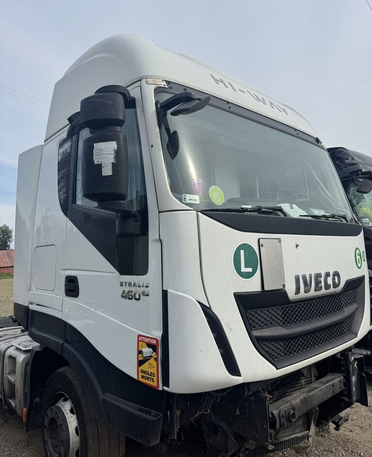 IVECO STRALIS HI-WAY E6 truck - Førerhus for Lastebil: bilde 4 IVECO STRALIS HI-WAY E6 truck - Førerhus for Lastebil: bilde 4