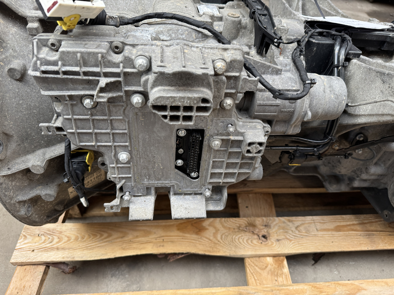 Mercedes Actros MP 4 - Reservedeler: bilde 1 Mercedes Actros MP 4 - Reservedeler: bilde 1