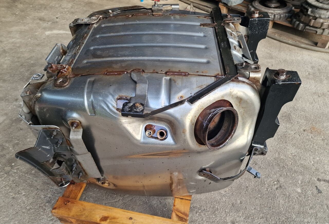 Scania Katalizator DPF R XPI Euro 6 DC13 2164453 2158333 Scania R XPI 410 Euro 6 DC13 2164453 2158333 truck - Lyddemper for Lastebil: bilde 1 Scania Katalizator DPF R XPI Euro 6 DC13 2164453 2158333 Scania R XPI 410 Euro 6 DC13 2164453 2158333 truck - Lyddemper for Lastebil: bilde 1
