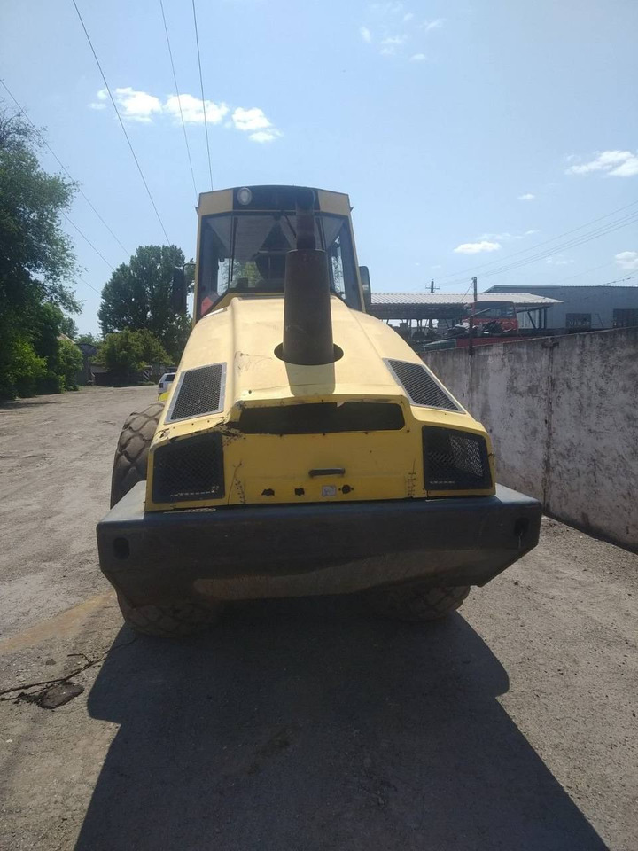 BOMAG BW 216 DH-4 - Kompaktor: bilde 5 BOMAG BW 216 DH-4 - Kompaktor: bilde 5