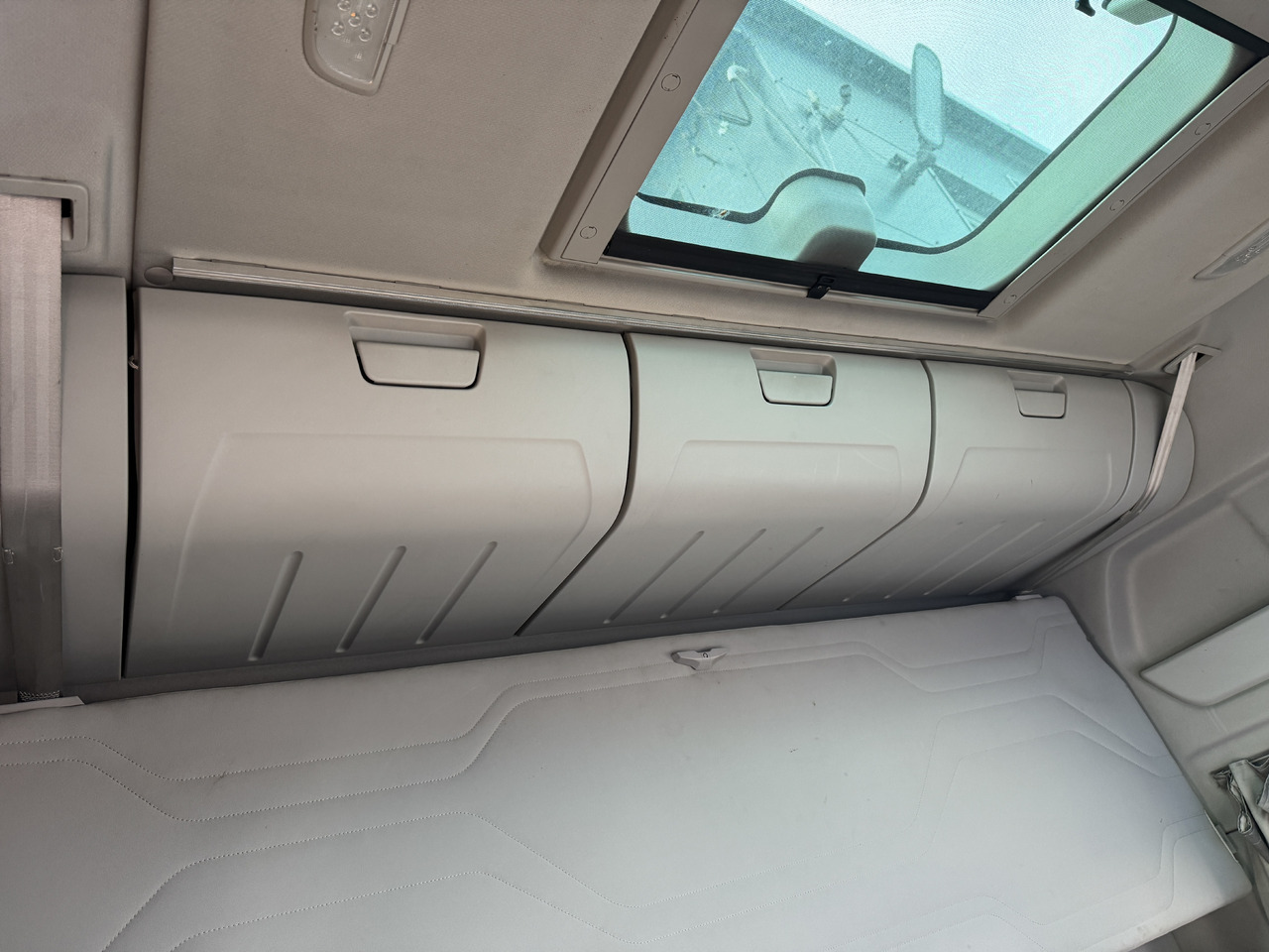 Ford F-Max 500 - Førerhus og interiør: bilde 1 Ford F-Max 500 - Førerhus og interiør: bilde 1