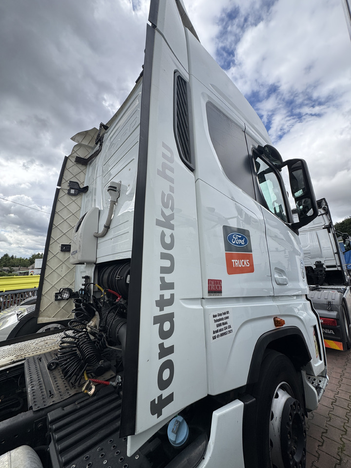 Ford F-Max Cargo - Førerhus: bilde 2 Ford F-Max Cargo - Førerhus: bilde 2