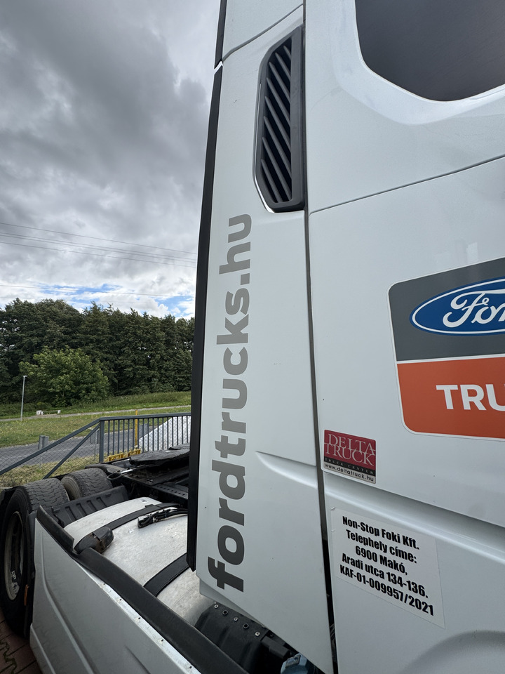 Ford F-Max Cargo - Førerhus: bilde 1 Ford F-Max Cargo - Førerhus: bilde 1