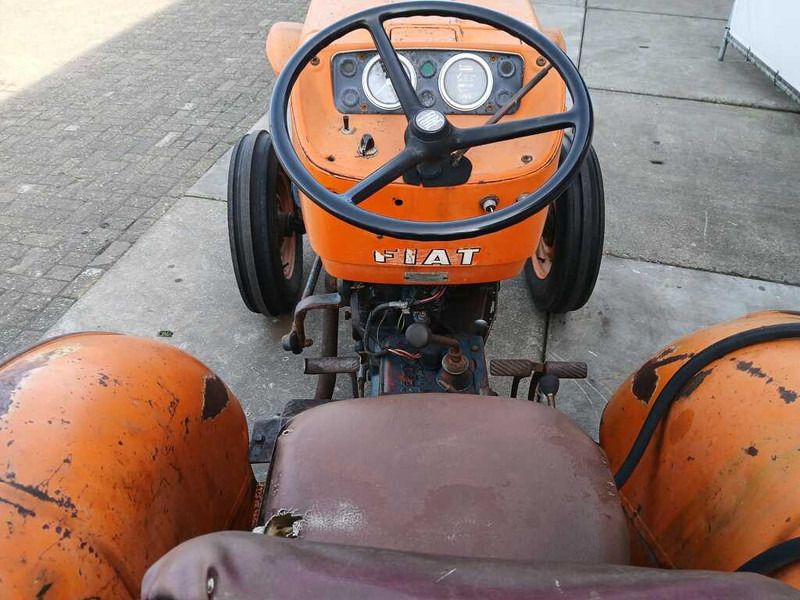 Fiat 450 vigneto - Traktor: bilde 4 Fiat 450 vigneto - Traktor: bilde 4