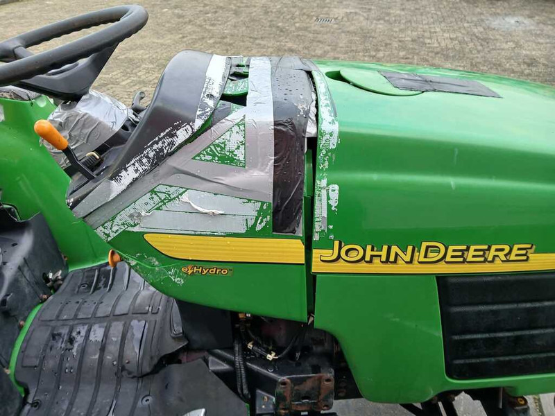 John Deere 4310 - Traktor: bilde 4 John Deere 4310 - Traktor: bilde 4