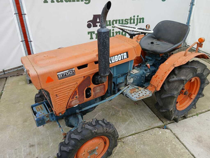 Kubota B 7001 - Minitraktor: bilde 2 Kubota B 7001 - Minitraktor: bilde 2