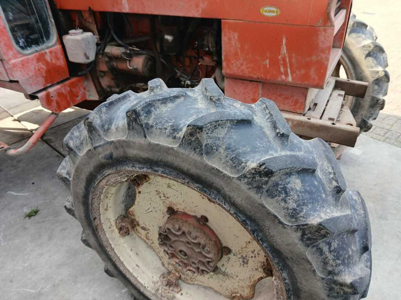 Renault 781-4 - Traktor: bilde 4 Renault 781-4 - Traktor: bilde 4