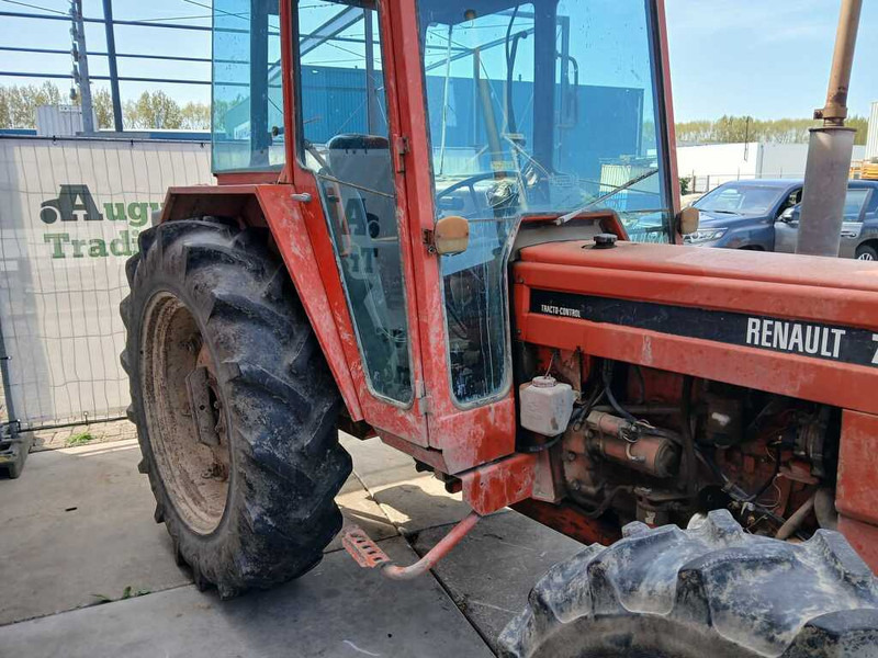 Renault 781-4 - Traktor: bilde 3 Renault 781-4 - Traktor: bilde 3