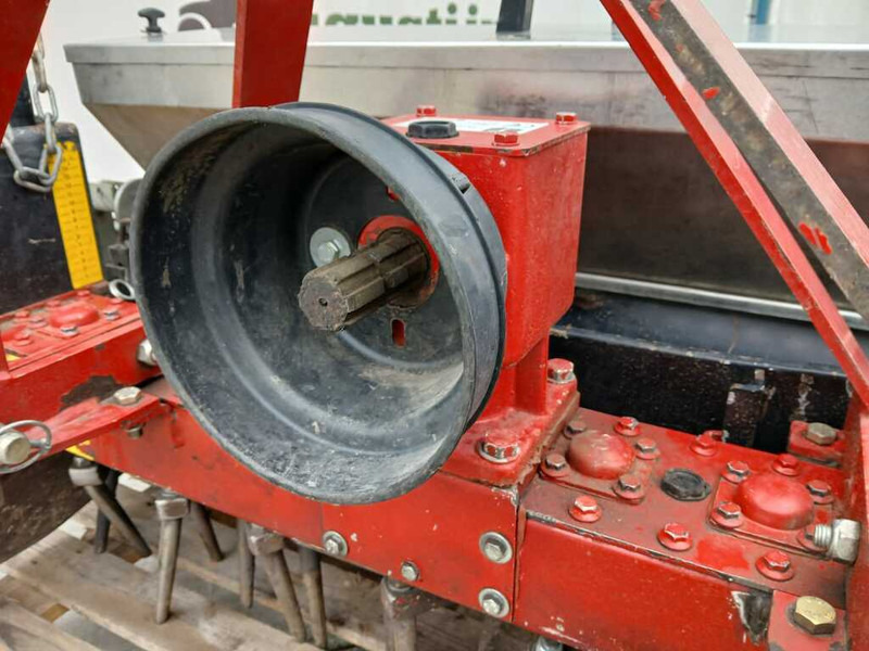 Tecma M 100 - Utstyr til såing og planting: bilde 2 Tecma M 100 - Utstyr til såing og planting: bilde 2