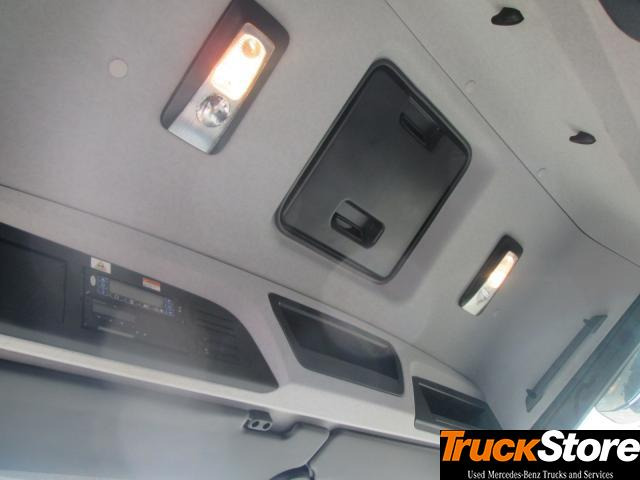 Lastebil med kjøl Mercedes-Benz Actros 2530 L: bilde 6
