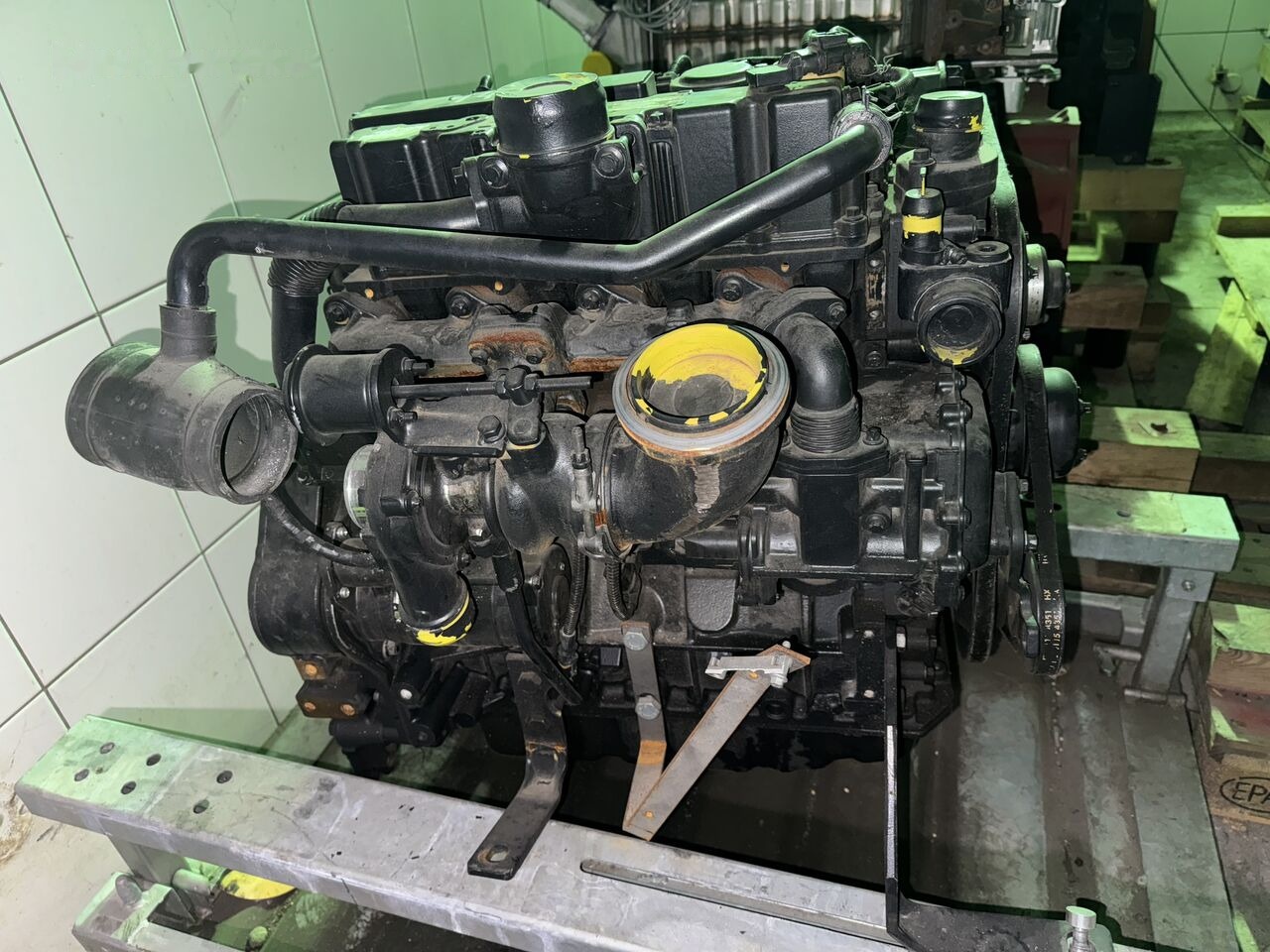 Deutz TCD 2.9 L4 Deutz 2.9 TCD L4 - Motor for Gravemaskin: bilde 2 Deutz TCD 2.9 L4 Deutz 2.9 TCD L4 - Motor for Gravemaskin: bilde 2