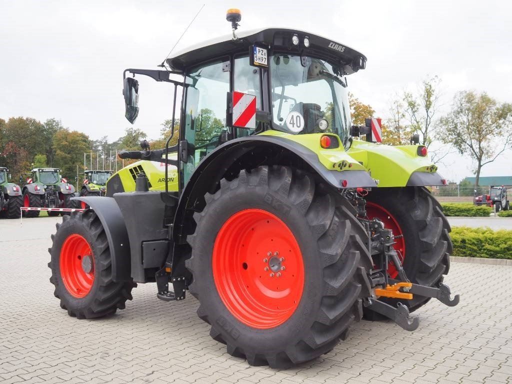 Claas Arion 610 CIS - Traktor: bilde 2 Claas Arion 610 CIS - Traktor: bilde 2