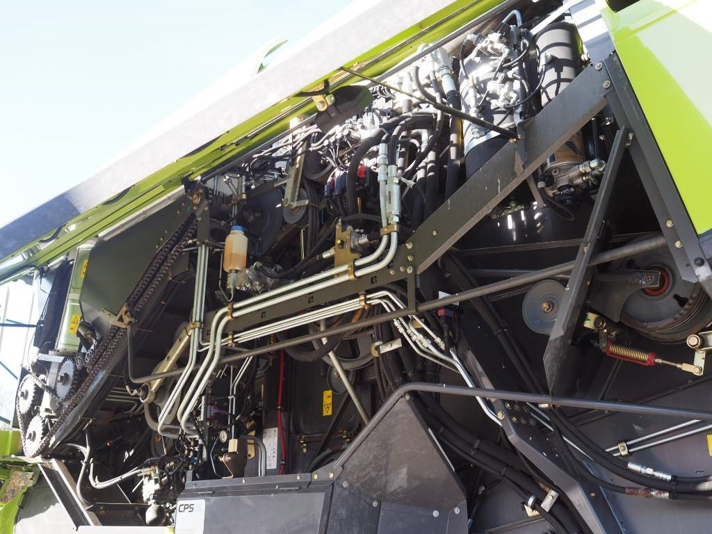 Skurtresker Claas Lexion 770TT 4x4 + V1200: bilde 8 Skurtresker Claas Lexion 770TT 4x4 + V1200: bilde 8