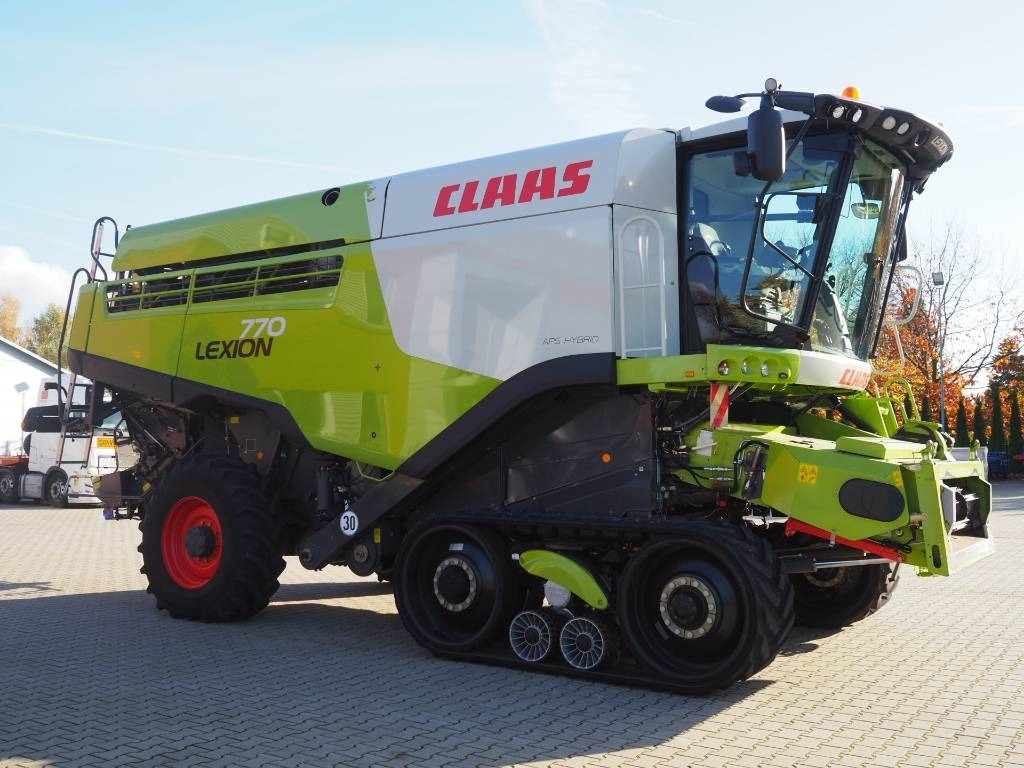Claas Lexion 770TT 4x4 + V1200 - Skurtresker: bilde 4 Claas Lexion 770TT 4x4 + V1200 - Skurtresker: bilde 4