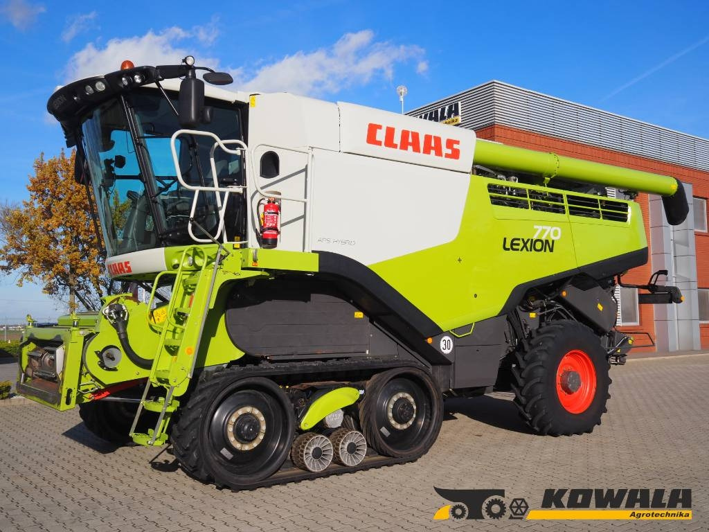 Claas Lexion 770TT 4x4 + V1200 - Skurtresker: bilde 1 Claas Lexion 770TT 4x4 + V1200 - Skurtresker: bilde 1