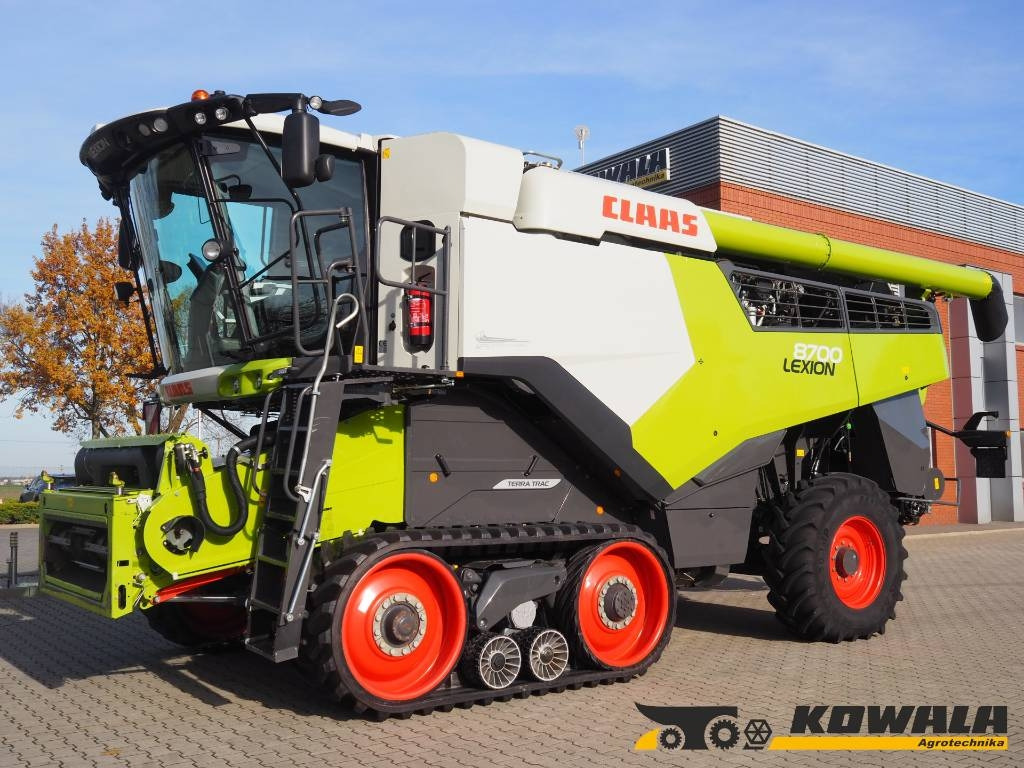 Claas Lexion 8700TT + V1080 2-stage threshing drum drive - Skurtresker: bilde 1 Claas Lexion 8700TT + V1080 2-stage threshing drum drive - Skurtresker: bilde 1