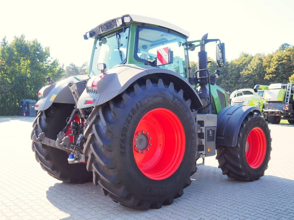 Fendt 824 Vario S4 ProfiPlus, GPS - Traktor: bilde 3 Fendt 824 Vario S4 ProfiPlus, GPS - Traktor: bilde 3